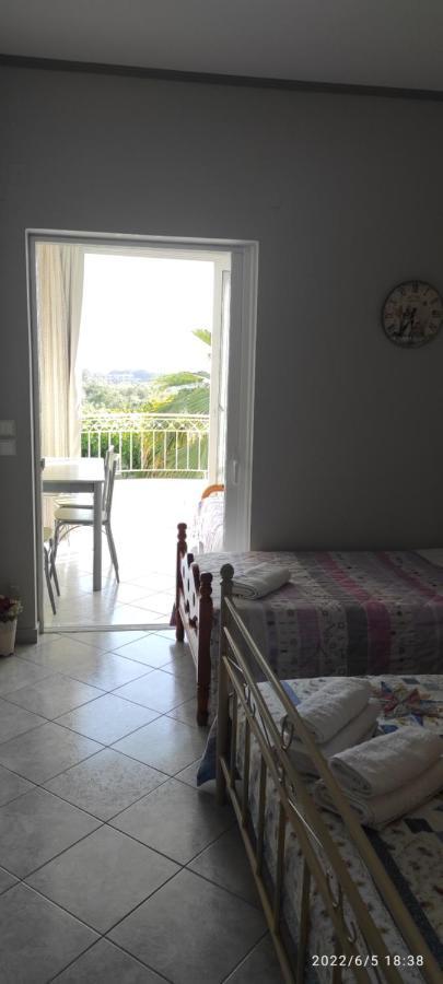 Eirini House Apartment Канали Екстериор снимка